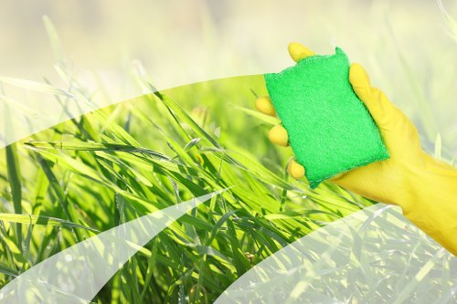 Professional move out cleaning service for E2 flats and houses