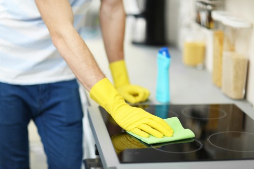 Deep cleaning support for offices and commercial spaces in E2
